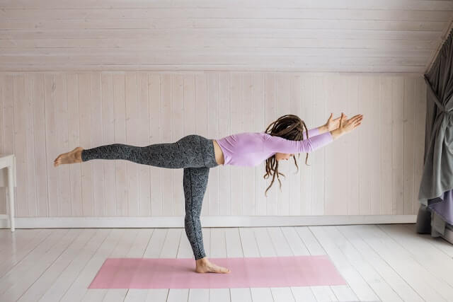 Postura y equilibrio en Hatha Yoga